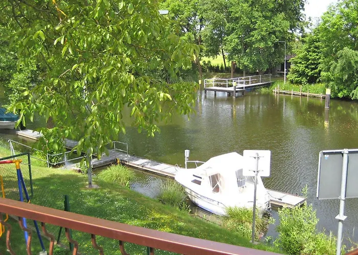 Ferienwohnung Mirow アパート ミロー